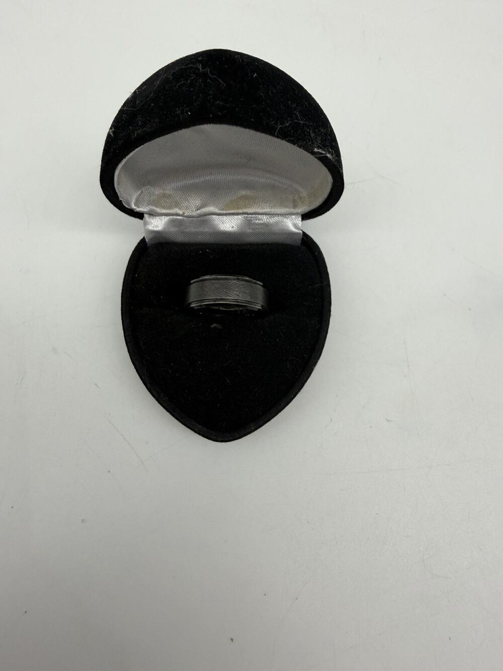 Mens Triton Tungsten Carbide 850 Wedding Band Size 6.5